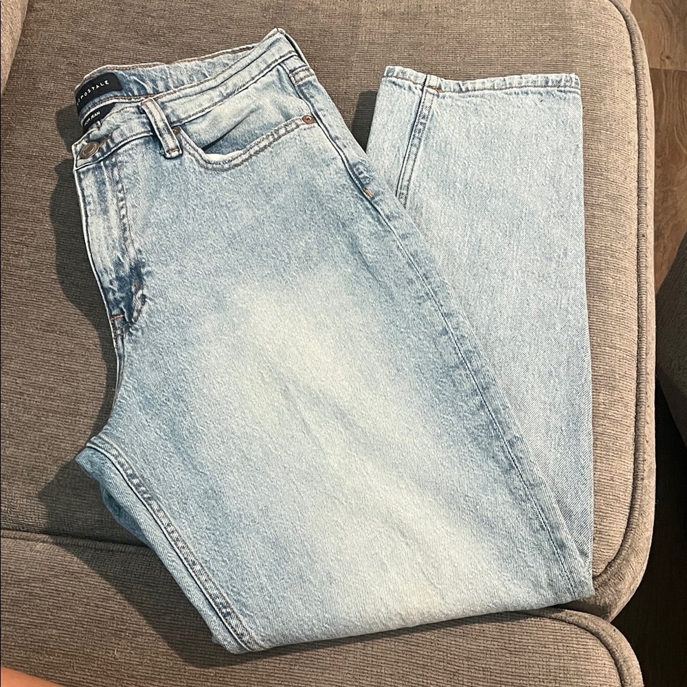 Aeropostale Mom Jeans